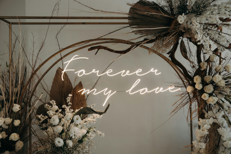 Event Planning Weddings Birthdays Floral Design Event Florals Bridal Florals Event Arch Bridal Bouquet Centerpiece Design Event Directing Elopement Planner